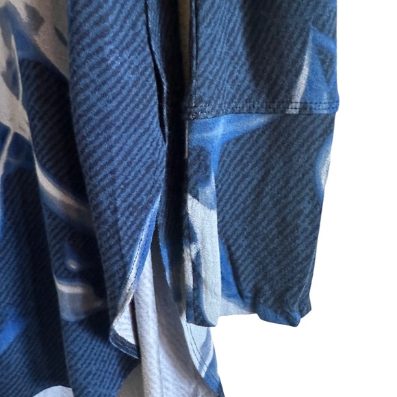 NWT Soma Soft Jersey Shirt Tail Tunic Top Size M Vapor Navy Print - Picture 8 of 15